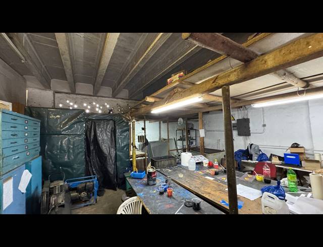 2,100M² WAREHOUSE FOR SALE IN WYNBERG
